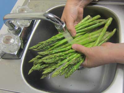 asparagus washing